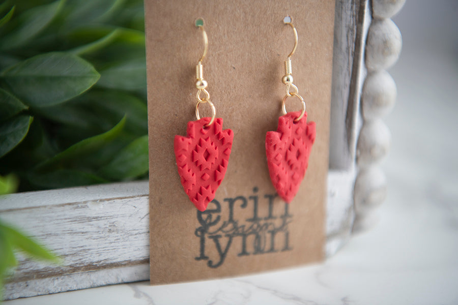 Cole | Red Aztec Textured Small Arrowhead