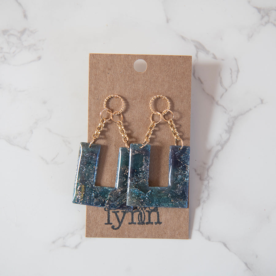 Beth | Earth and Stone