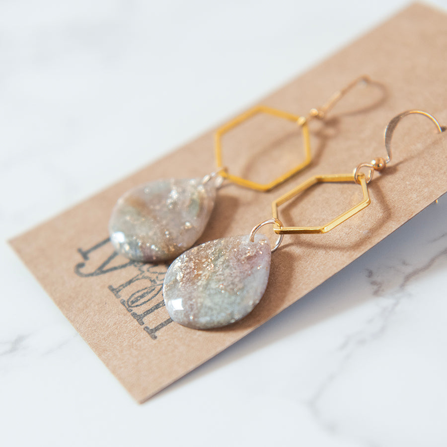 Annie | Earth and Stone